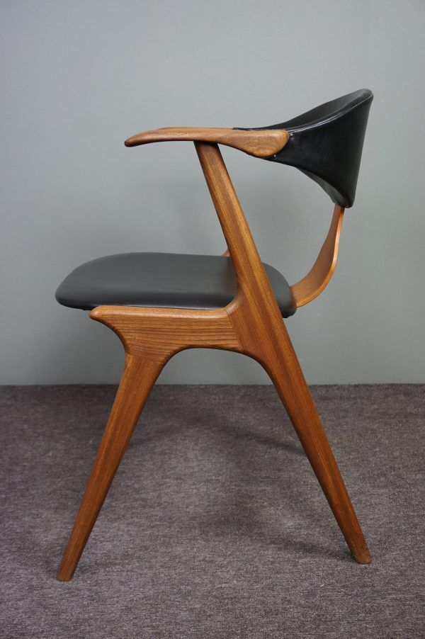 Cow horn chair