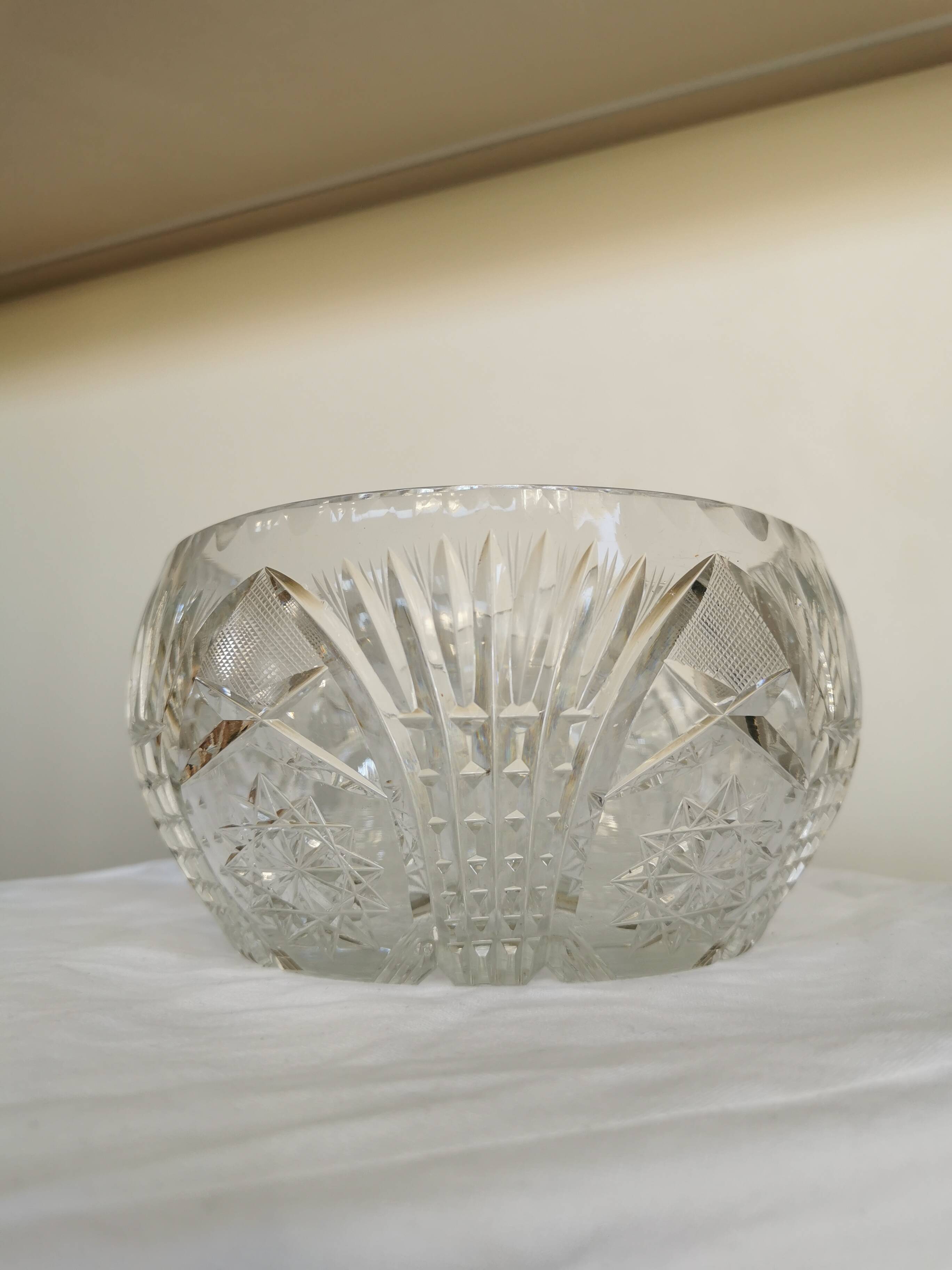 Bol en cristal de plomb vintage des années 1970 : pièce maîtresse de table bohémienne