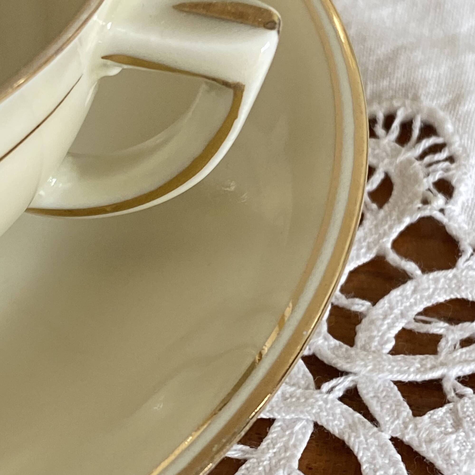 6 fine porcelain coffee and tea cups from the Limoges royal factory