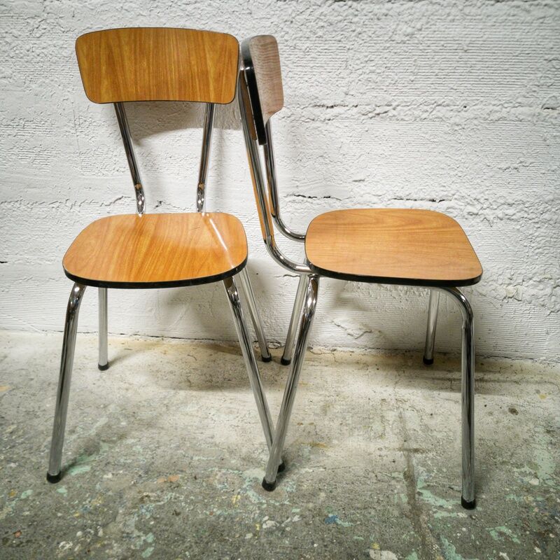 Pair of chairs in brown Formica