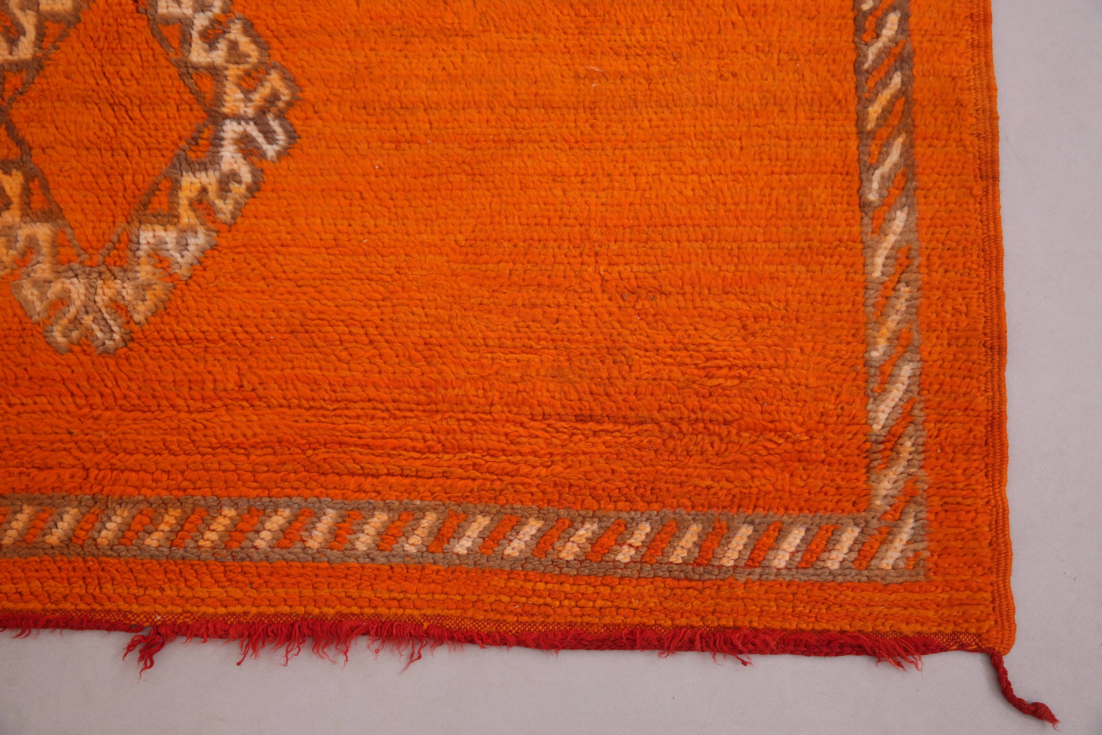 Orange Vintage Moroccan Rug 162 x 232 cm - Berber Wool Rug - Handmade Rug