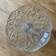 Compotier ou assiette à pied en verre ciselé vintage