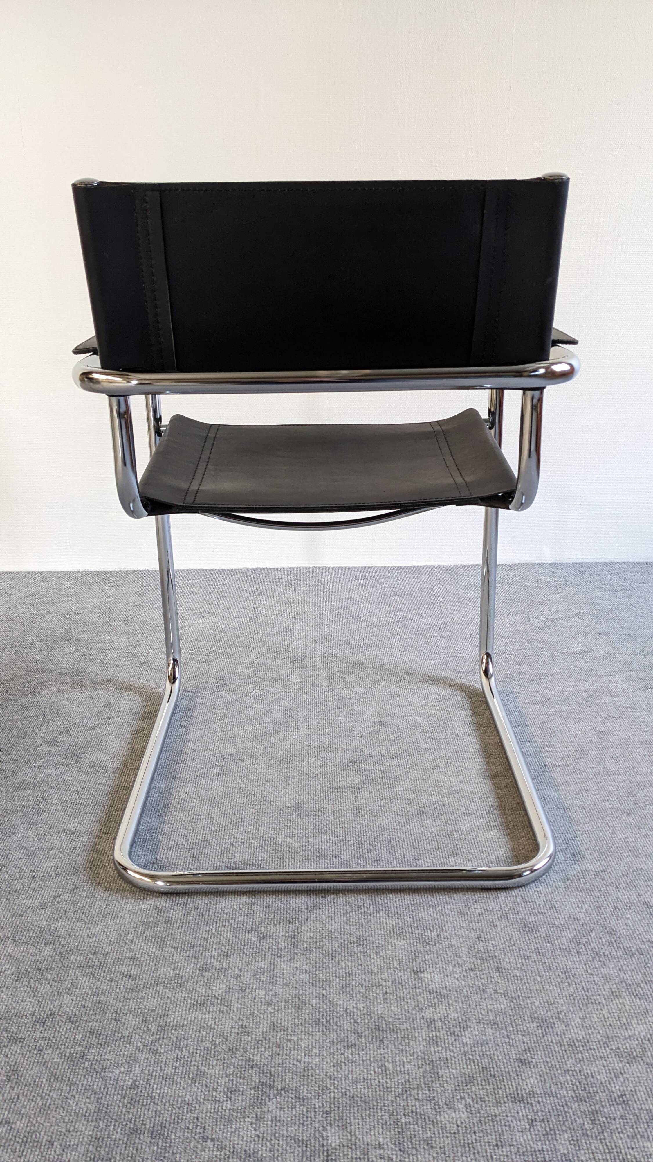 Pair of MG5 cantilever armchairs 60s/70s