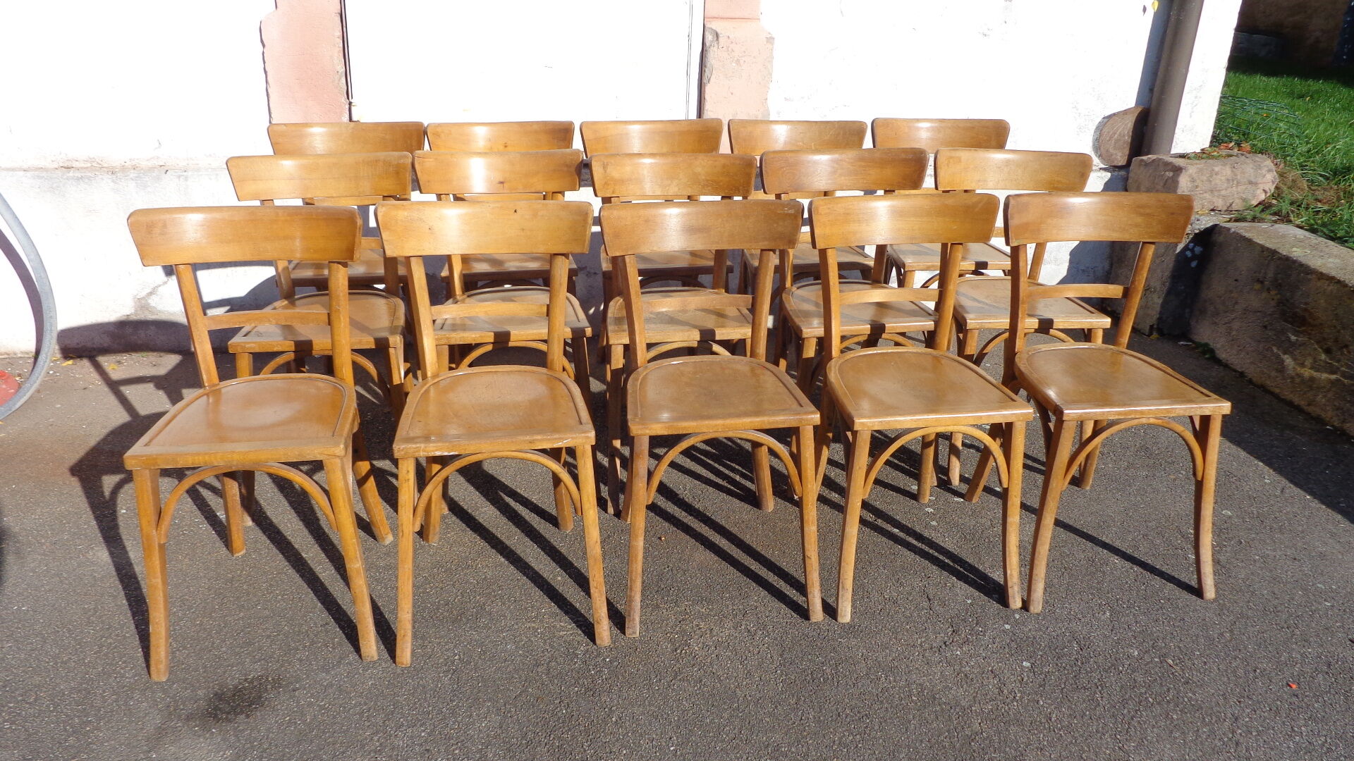 Lot de 15 chaises bistrot Luterma