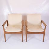 Set Of 2 Diplomat Chairs Made In Teak & Light Wool Fabric By Finn Juhl From 1960s