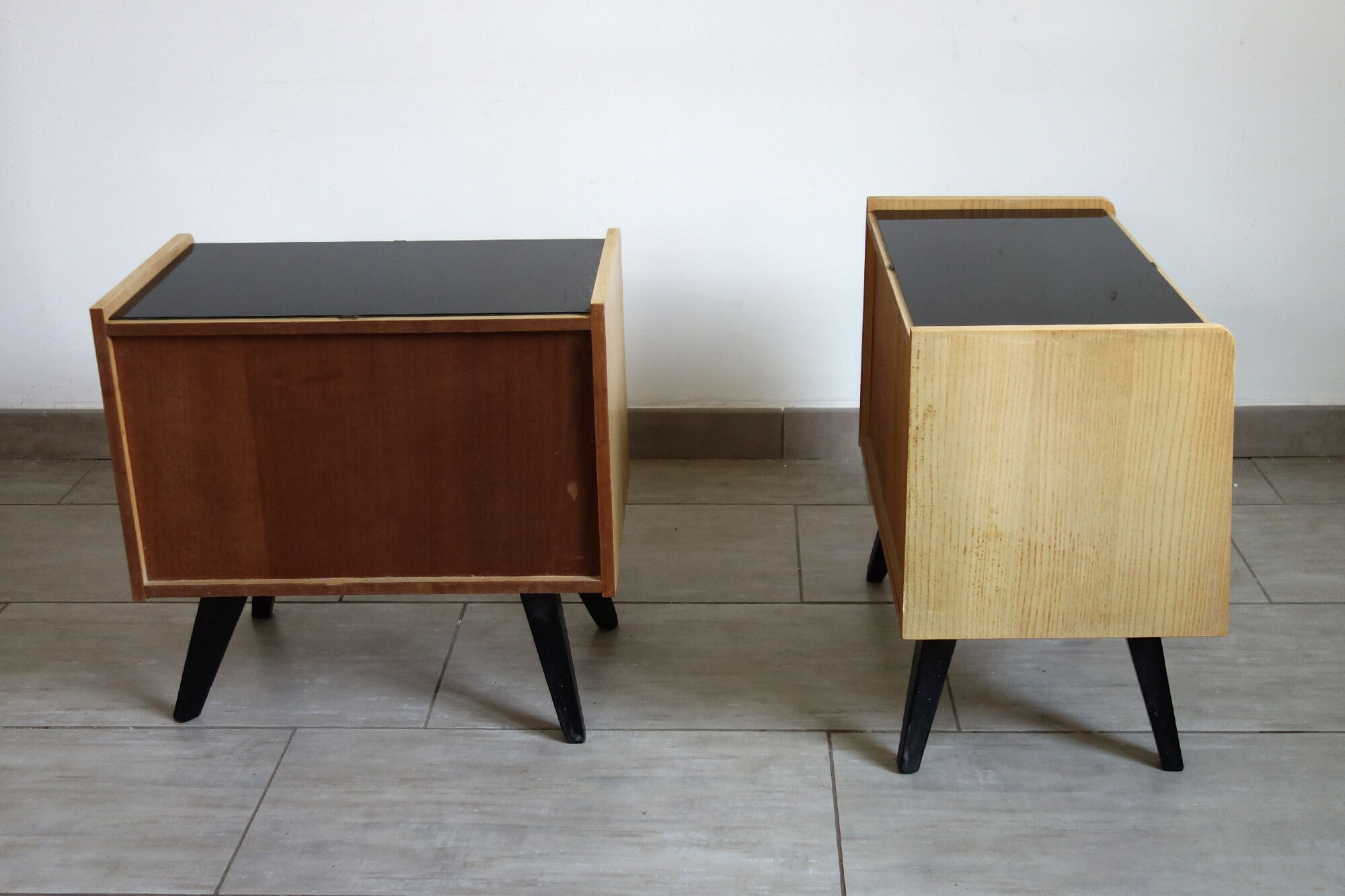 Pair of bedside tables 60 feet compass