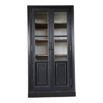 Vitrine noire patinée vieillie