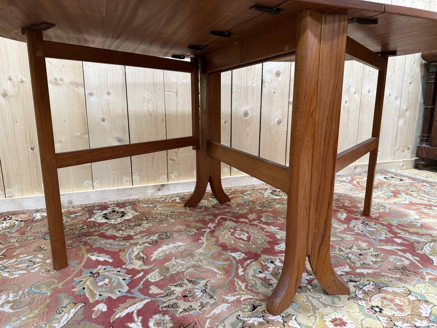 Scandinavian style gateleg table