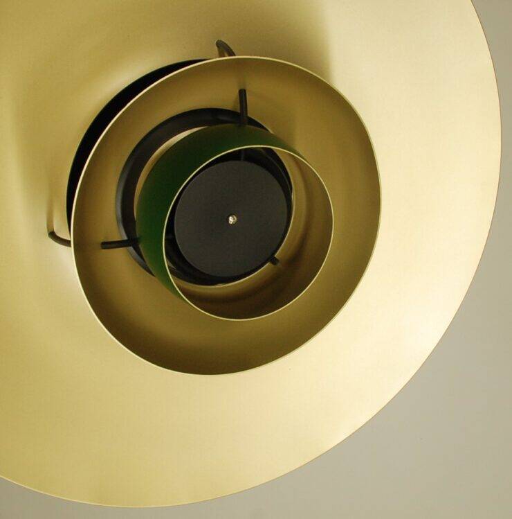 Suspension PH5 verte et dorée par Louis Poulsen pour Poul Henningsen