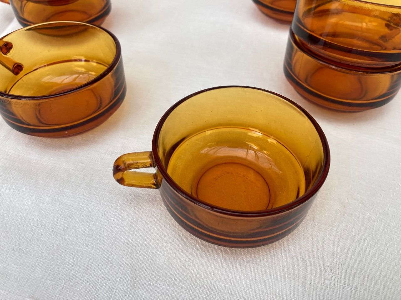 8 cup Duralex amber-coloured coffee cup set