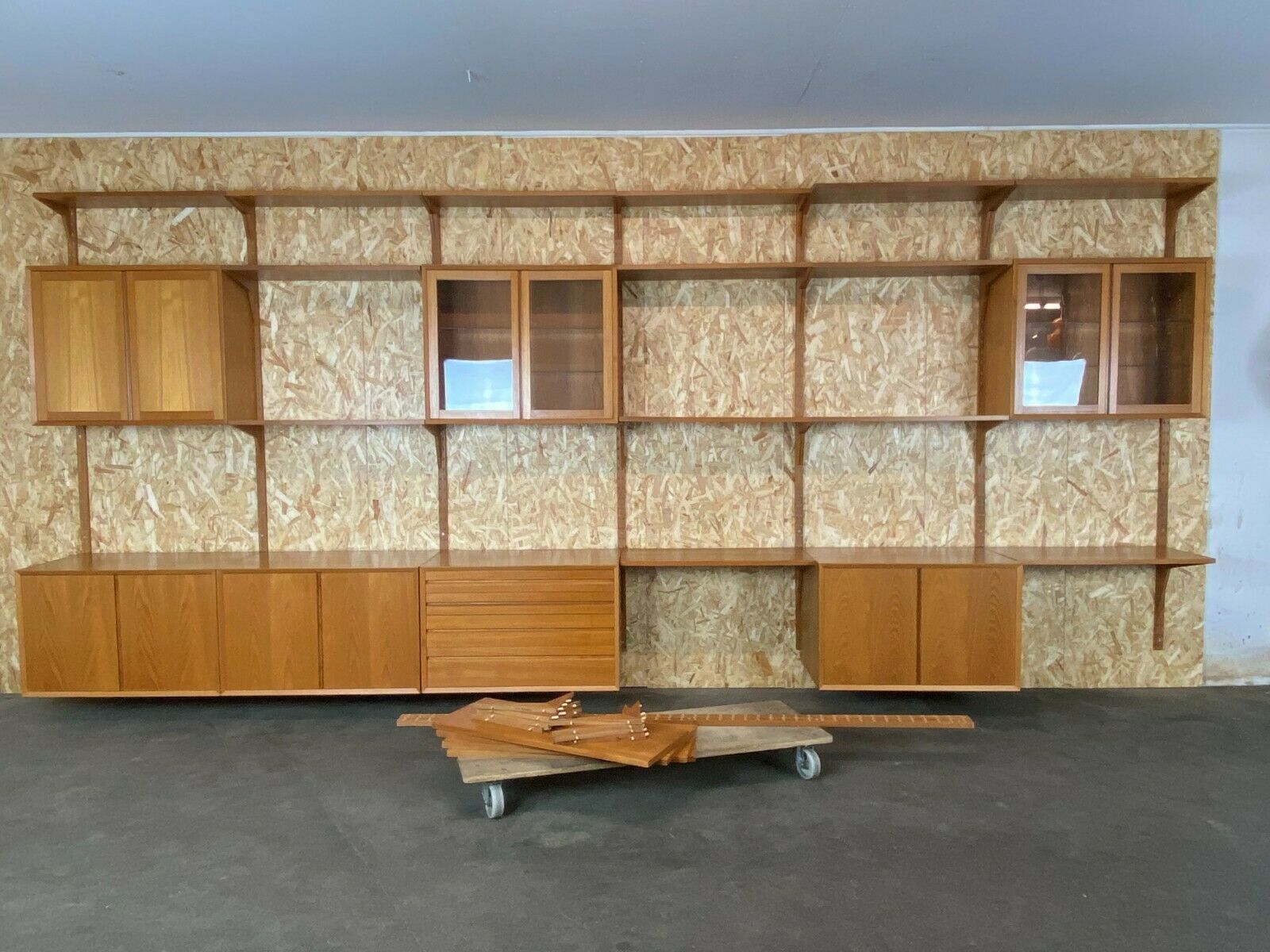 Teak wall shelf by Cado Poul Cadovius 60/70