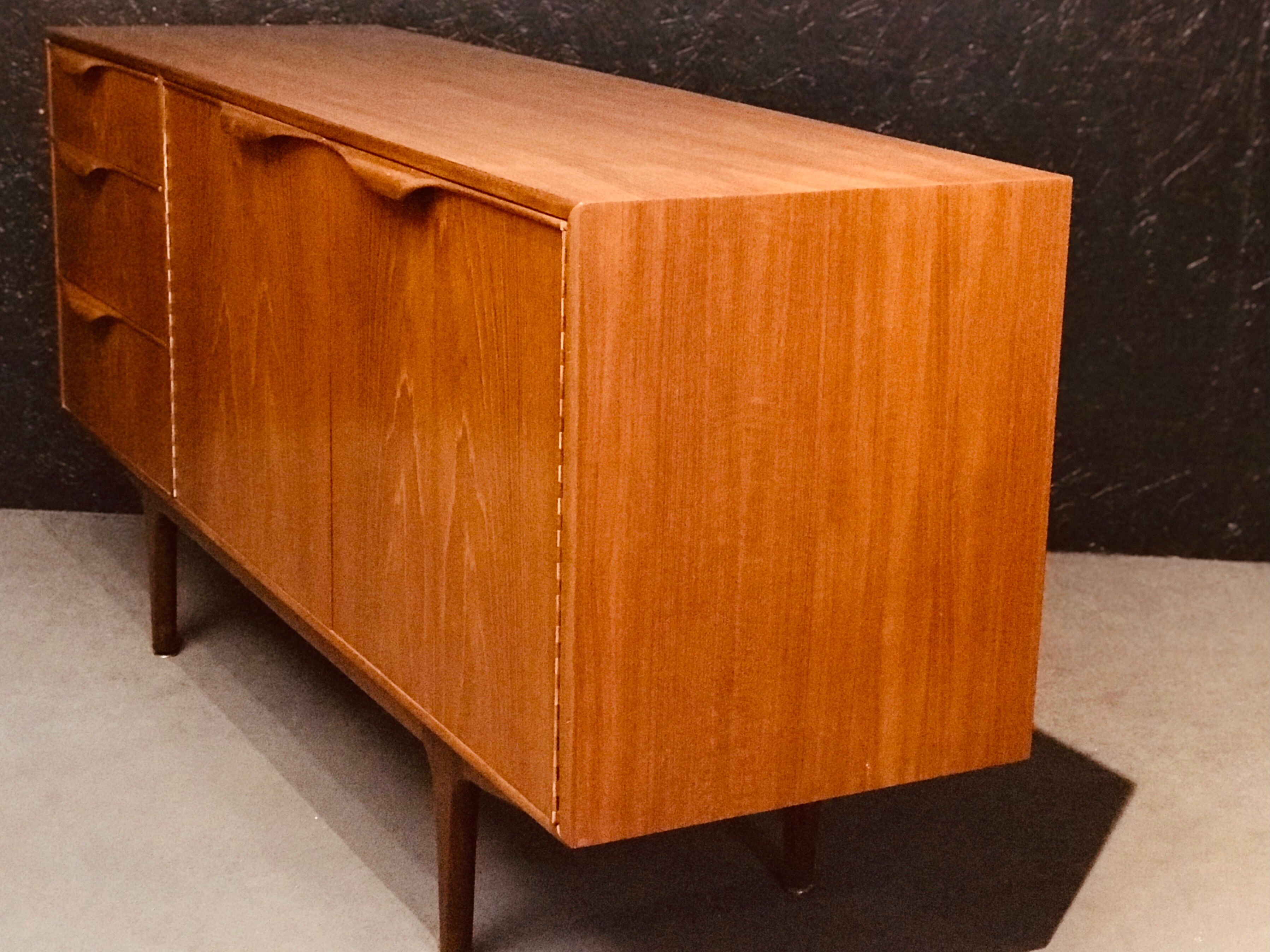 Enfilade en teck Mcintosh, collection Moy