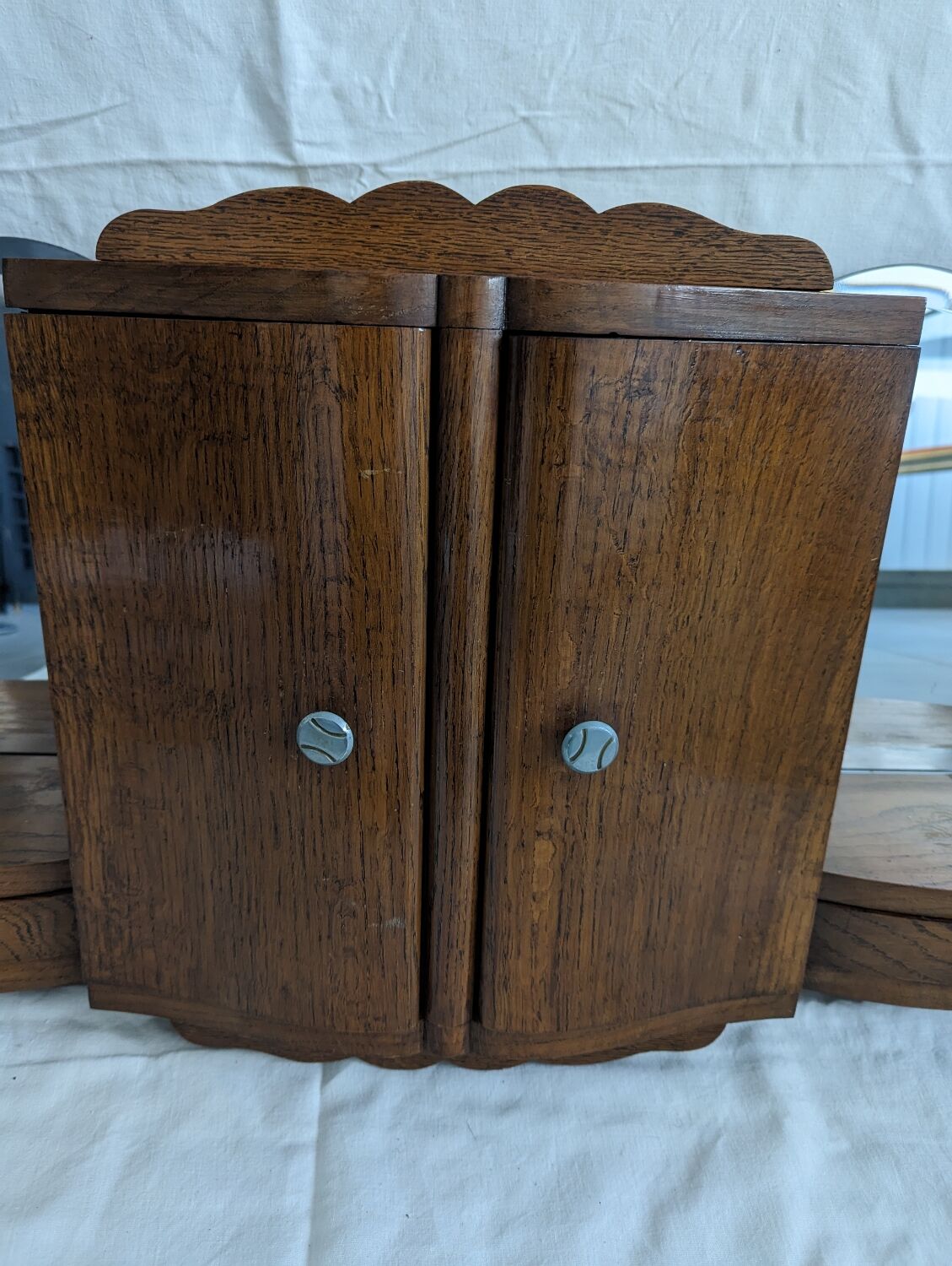 Art Deco bathroom shelf