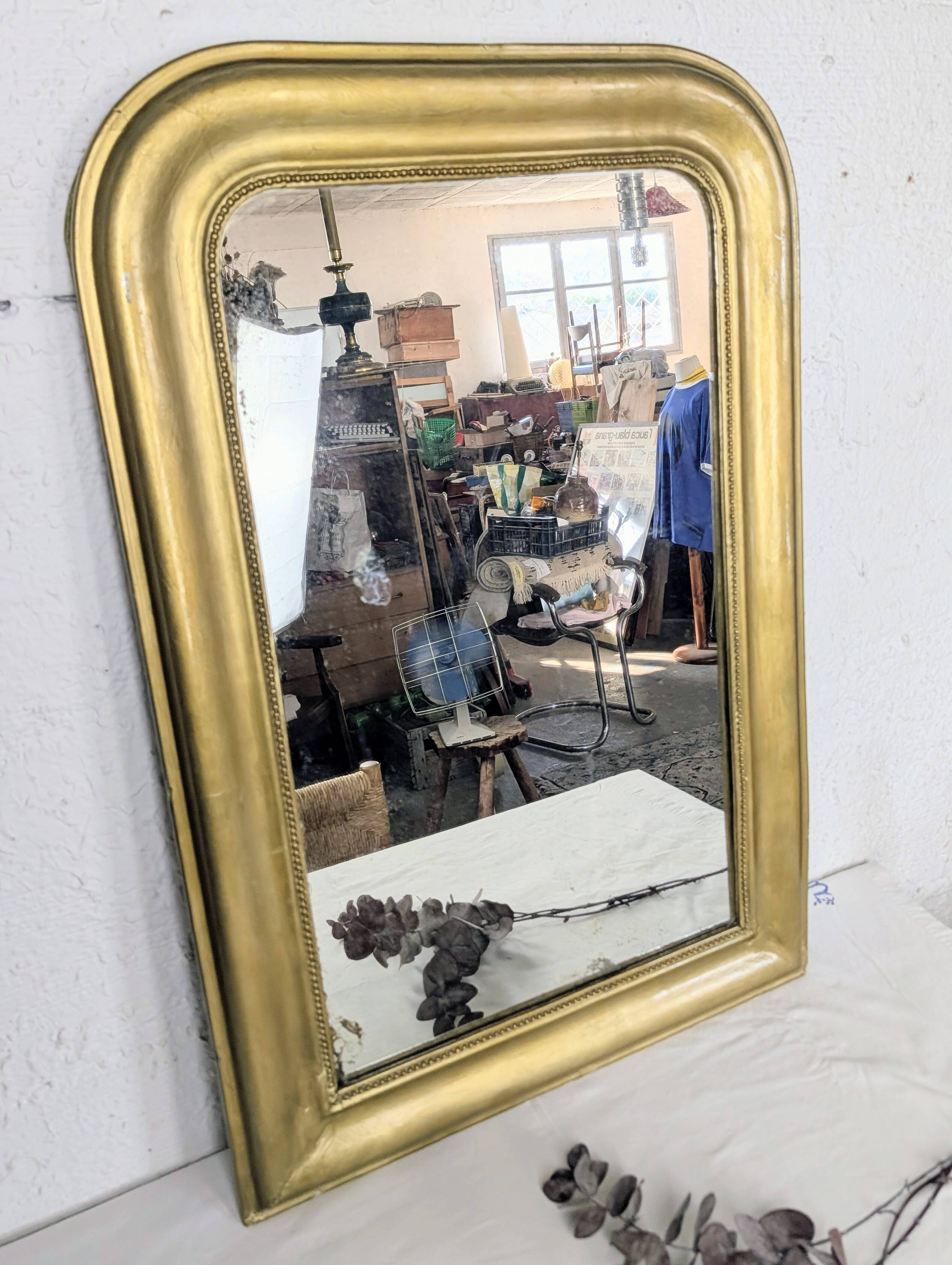 Louis-Philippe gold mirror with beaded moulding 62x92cm