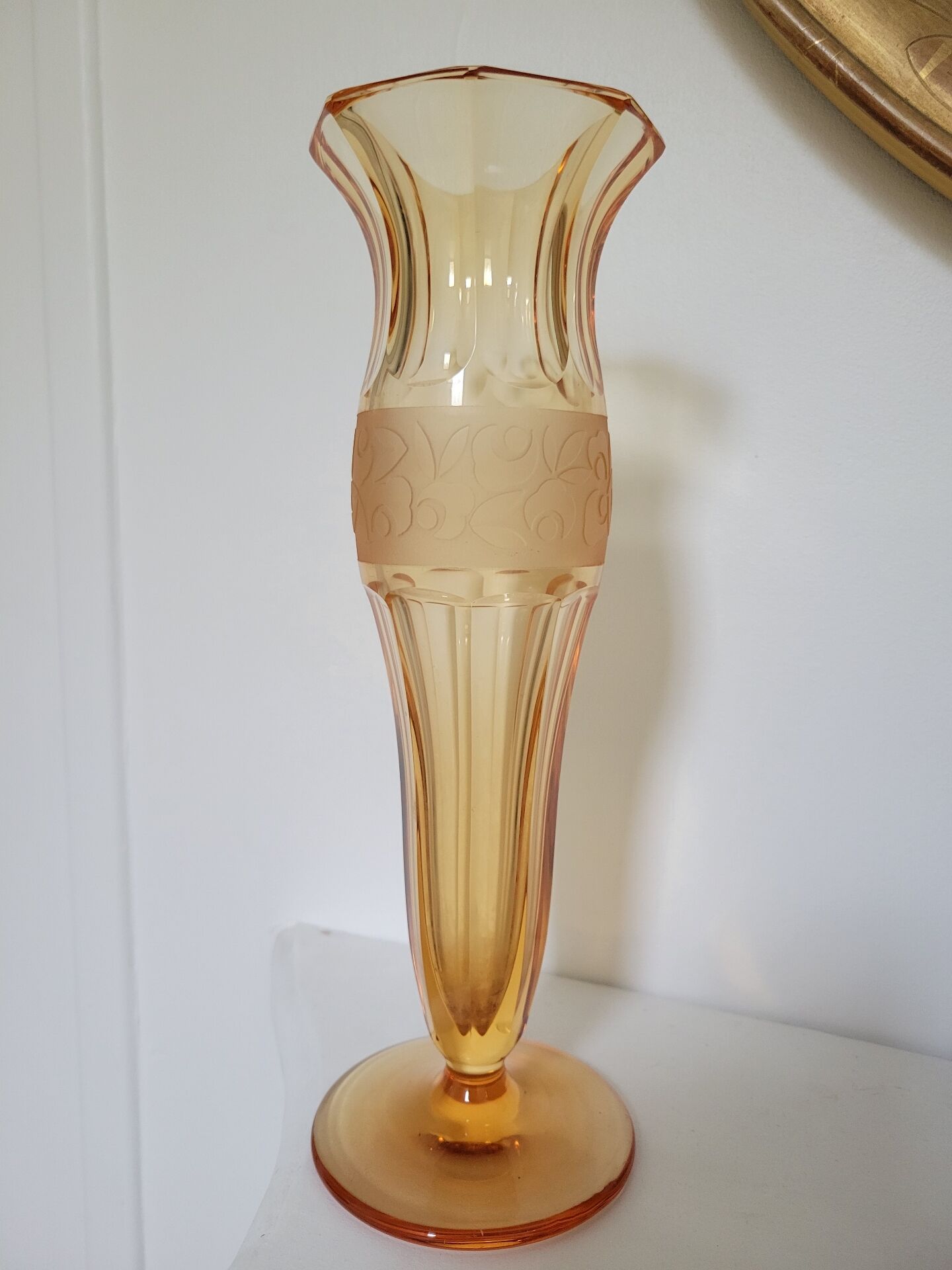 Vase soliflore Art Nouveau en cristal taillé