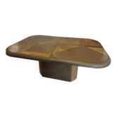 Table basse brutaliste de Paul Kingma, en pierre et laiton, années 1980.
