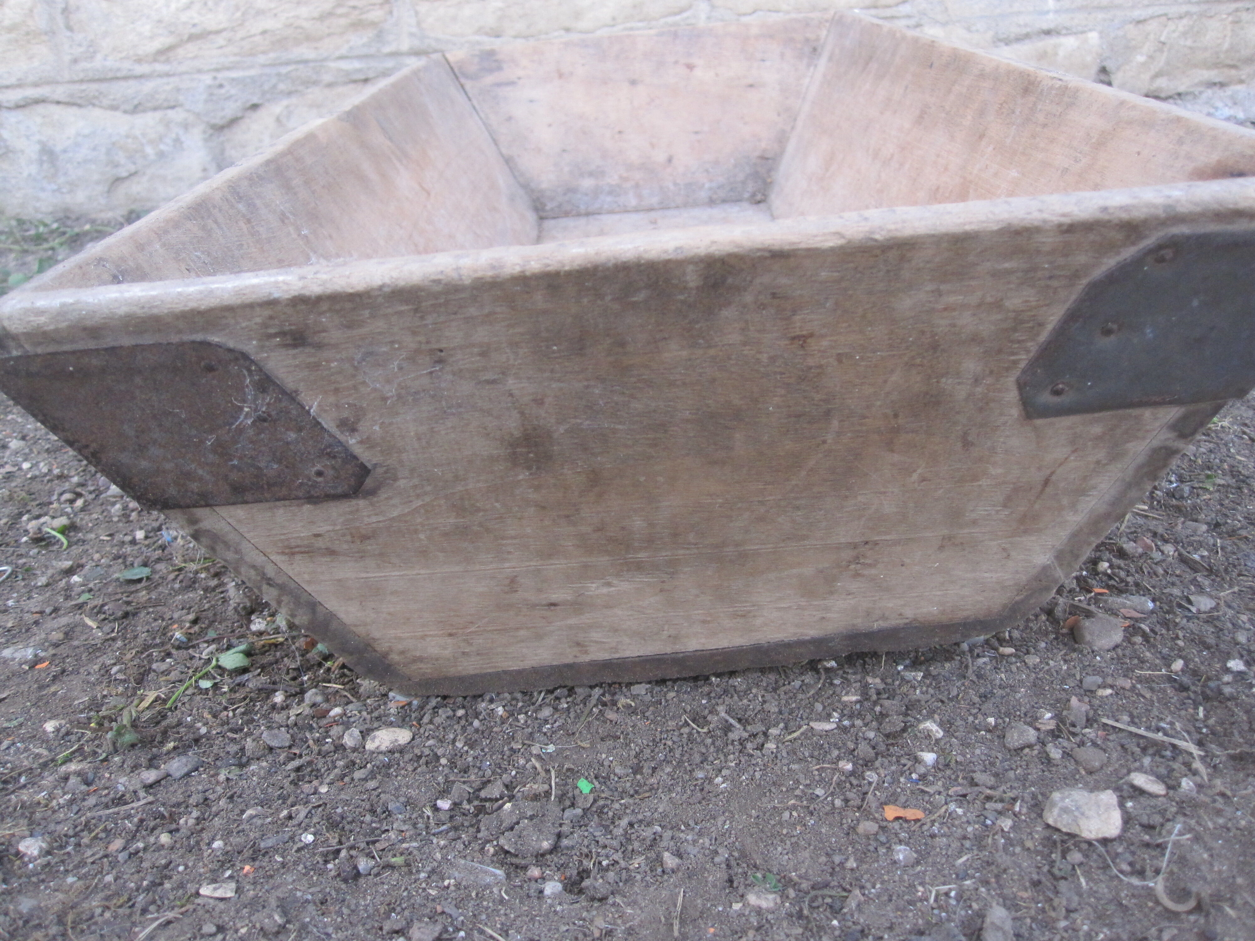 Former bank wine wood