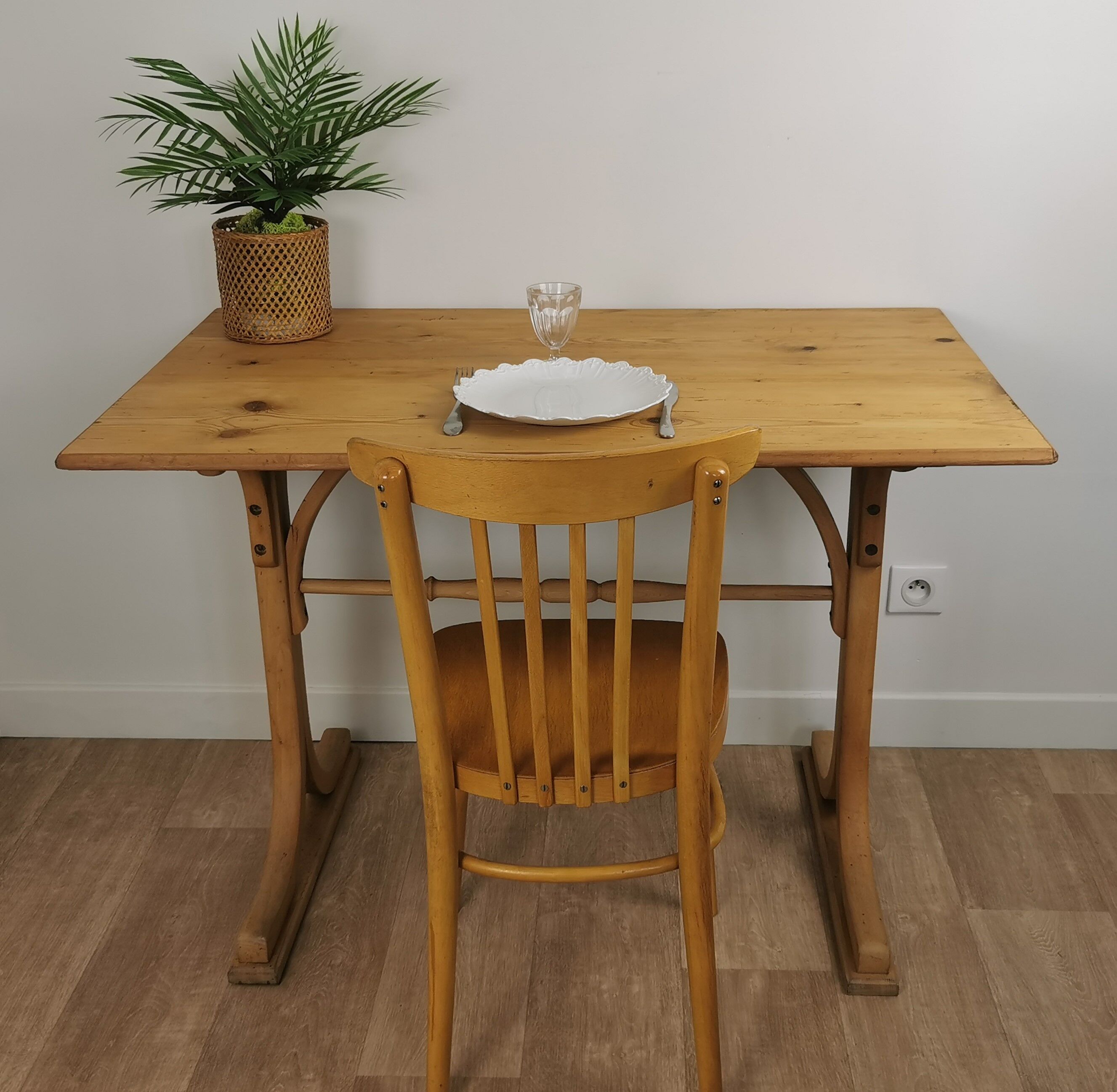 Italian bistro table