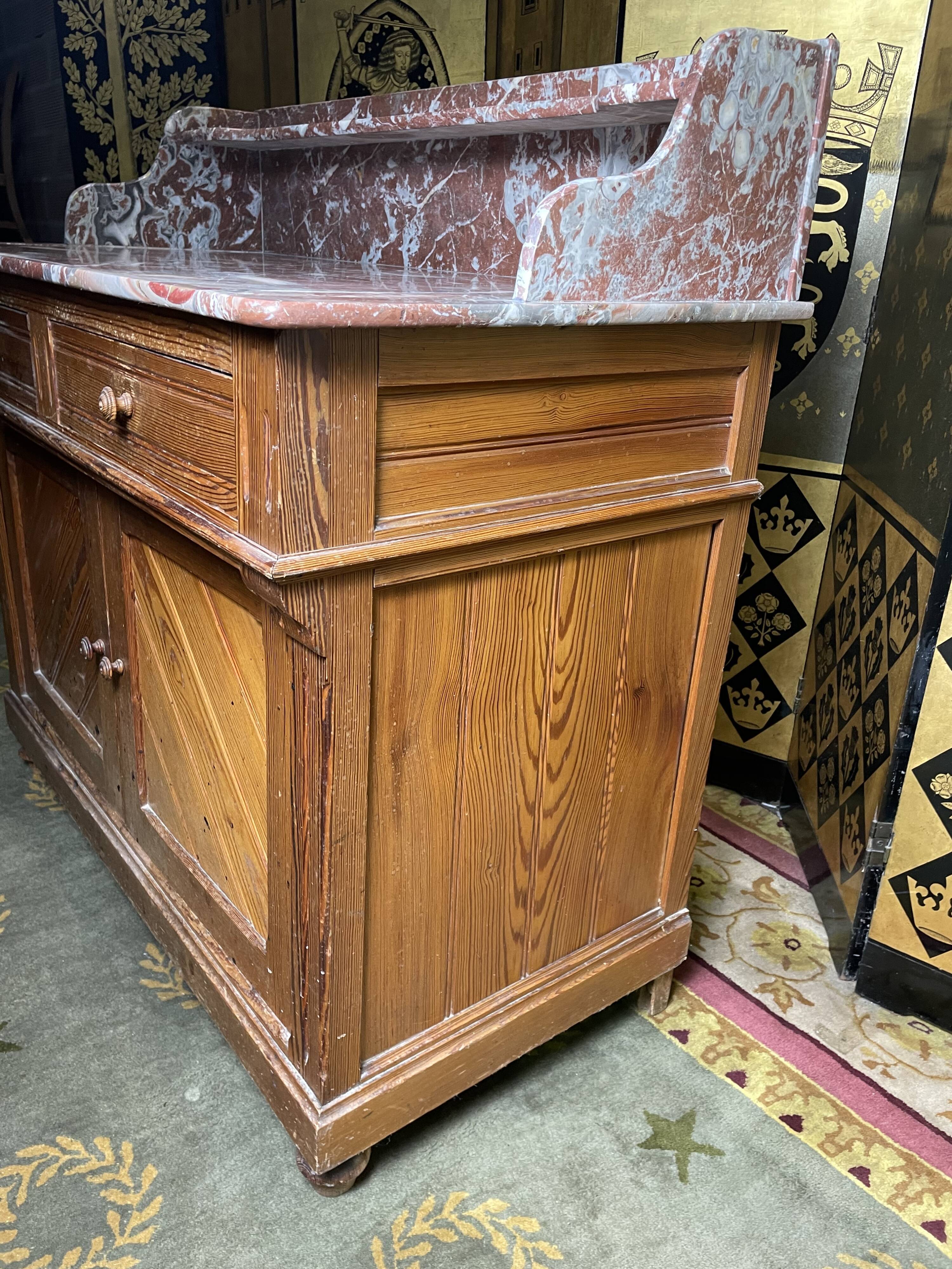 Bathroom cabinet in fir and marble