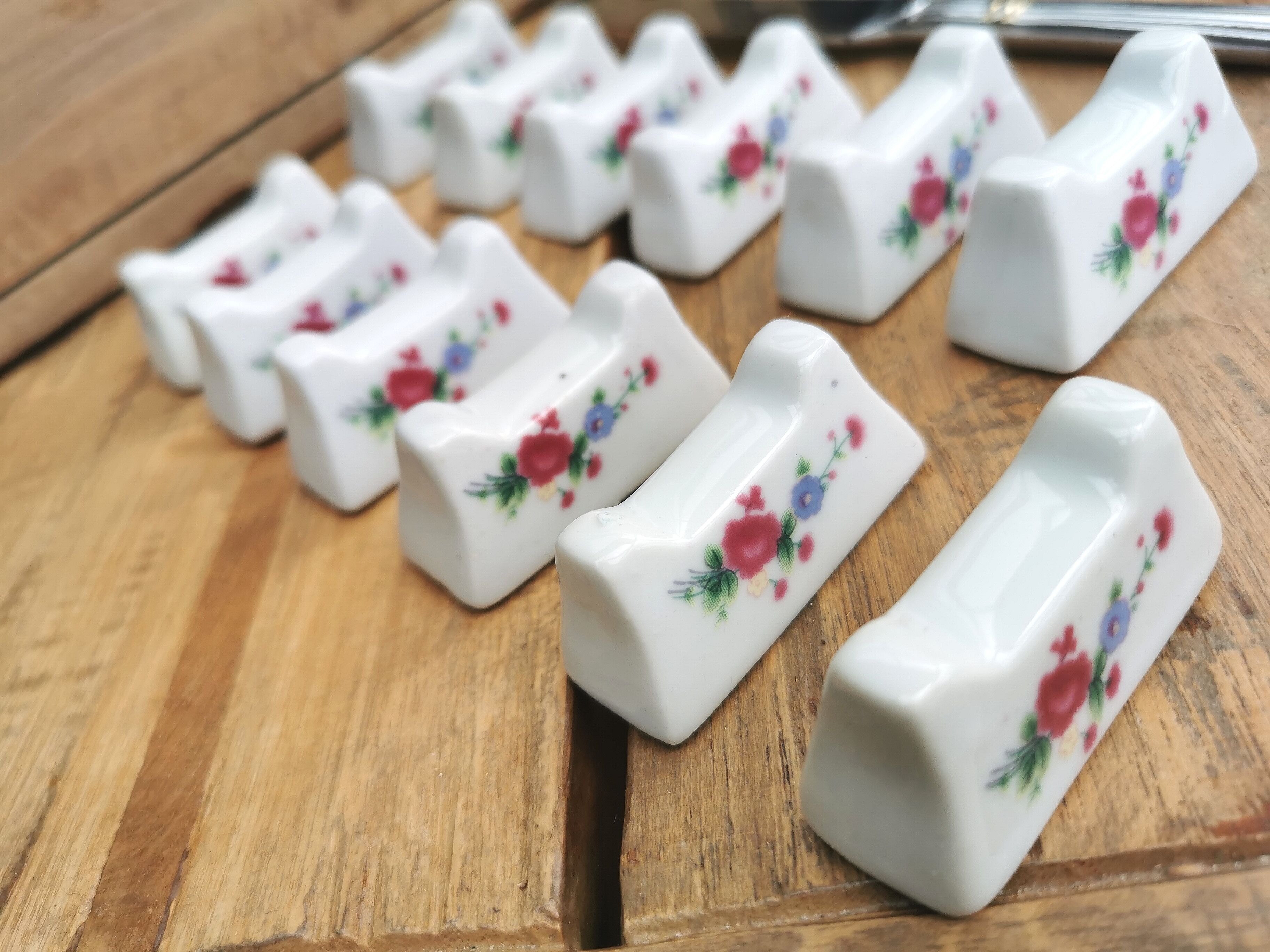 Set of 12 knife holders
