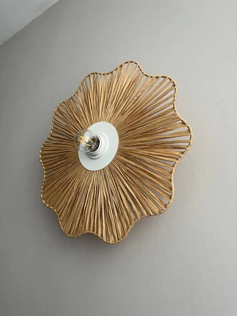 Woven raffia flower applique – 40×9 cm