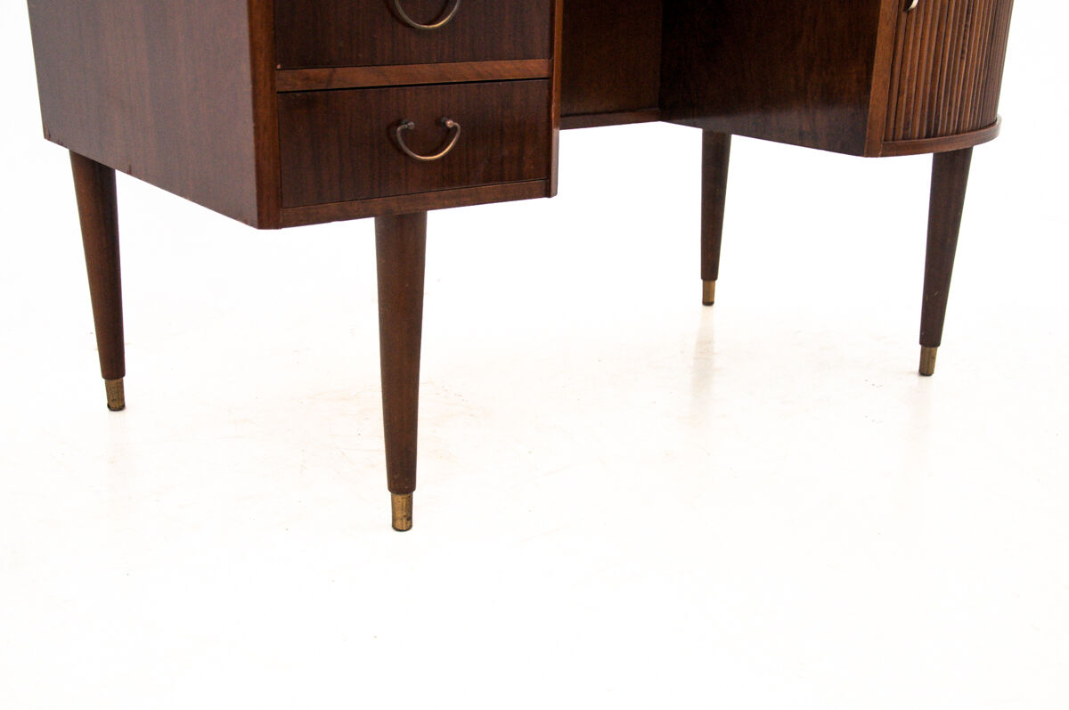 Danish desk with bar from 1960