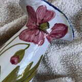 Vase à motifs de fleurs