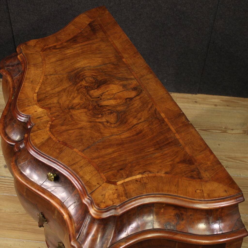 Venetian dresser in wood from the 20th century