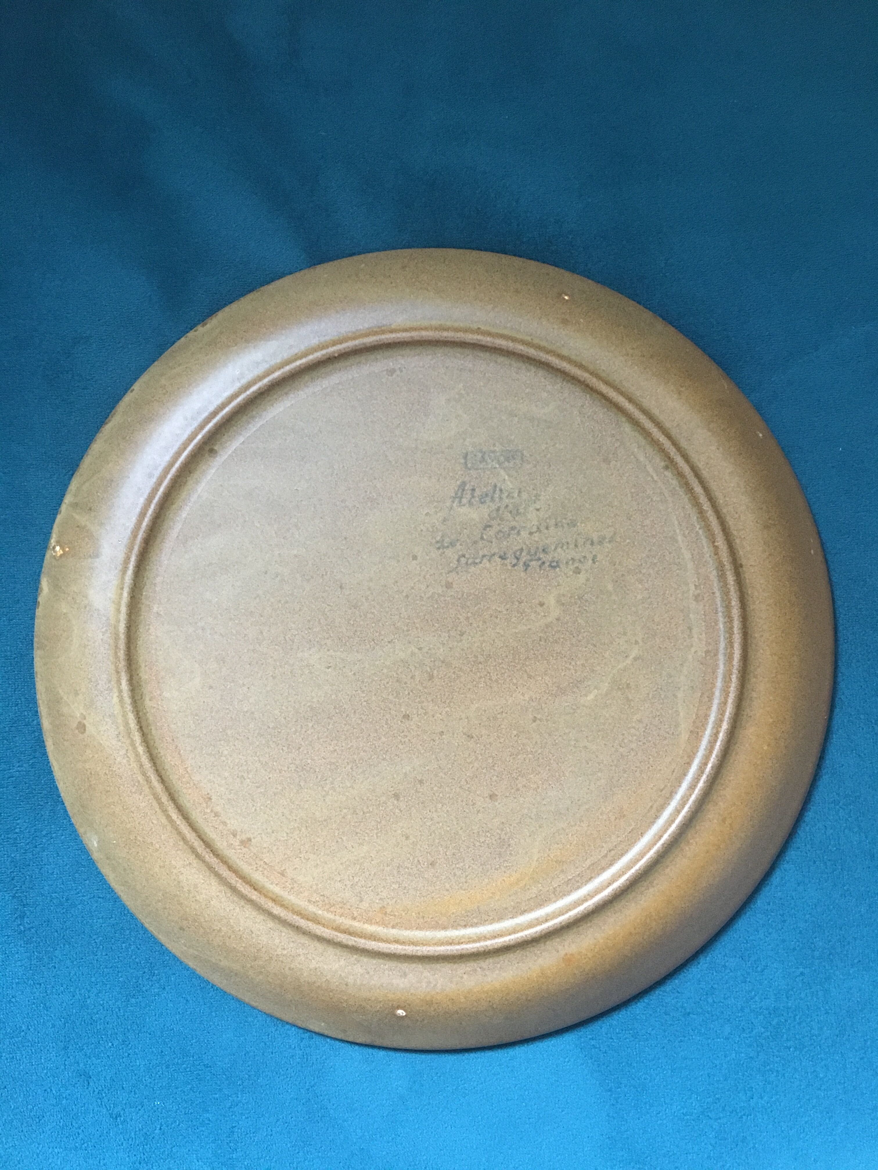 4 assiettes en grès de Sarreguemine