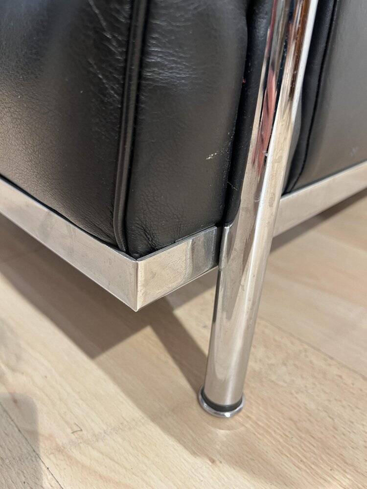 Black Leather LC2 Club Chair with Chromed Frame by Le Corbusier for Cassina, 1965