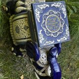 Elephant stool in glazed ceramic in cobalt blue and ivory colors