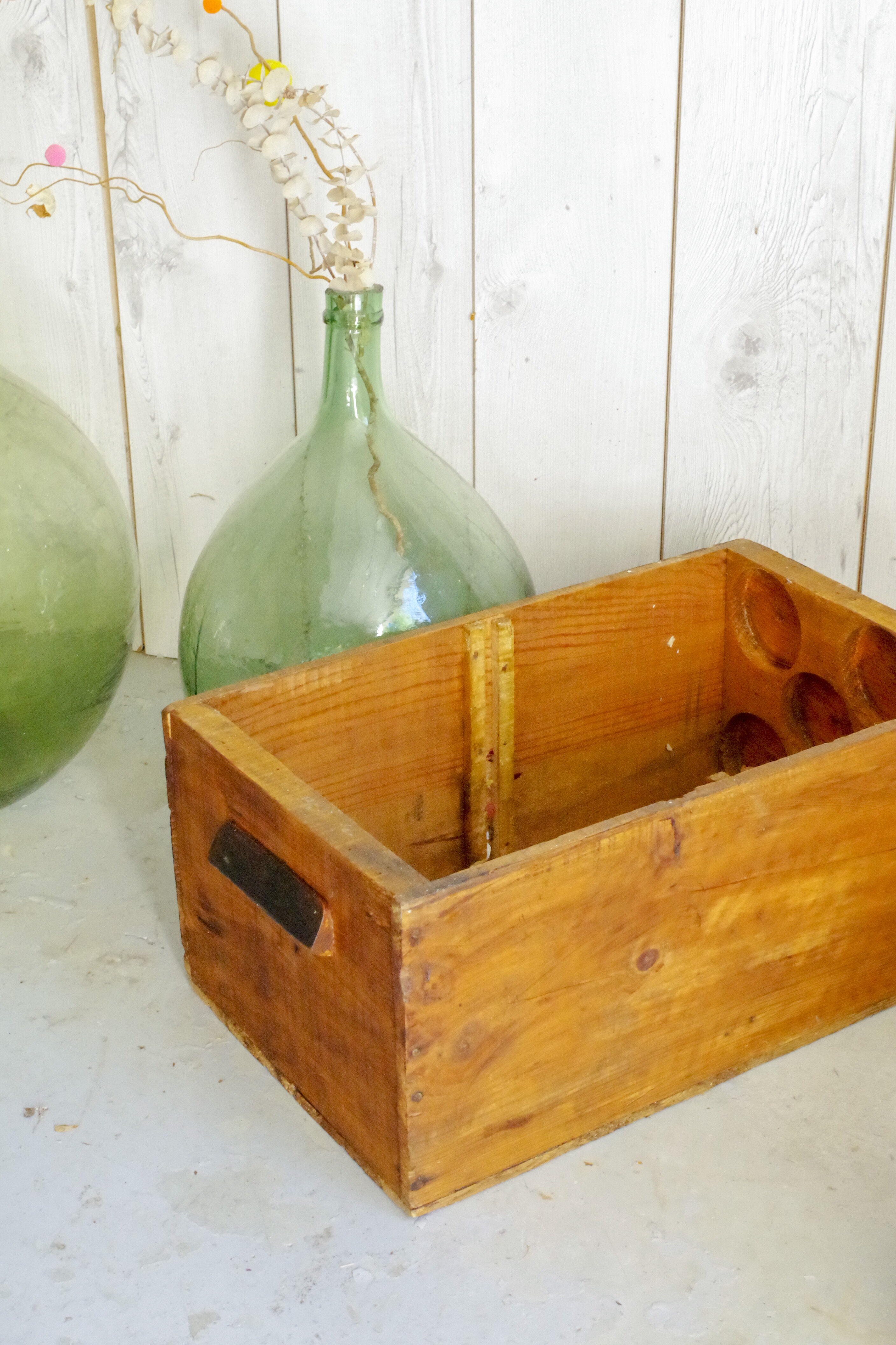 Former cognac bottle holder case