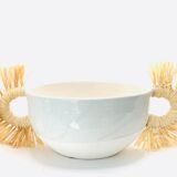 Ceramic cup with raffia handles