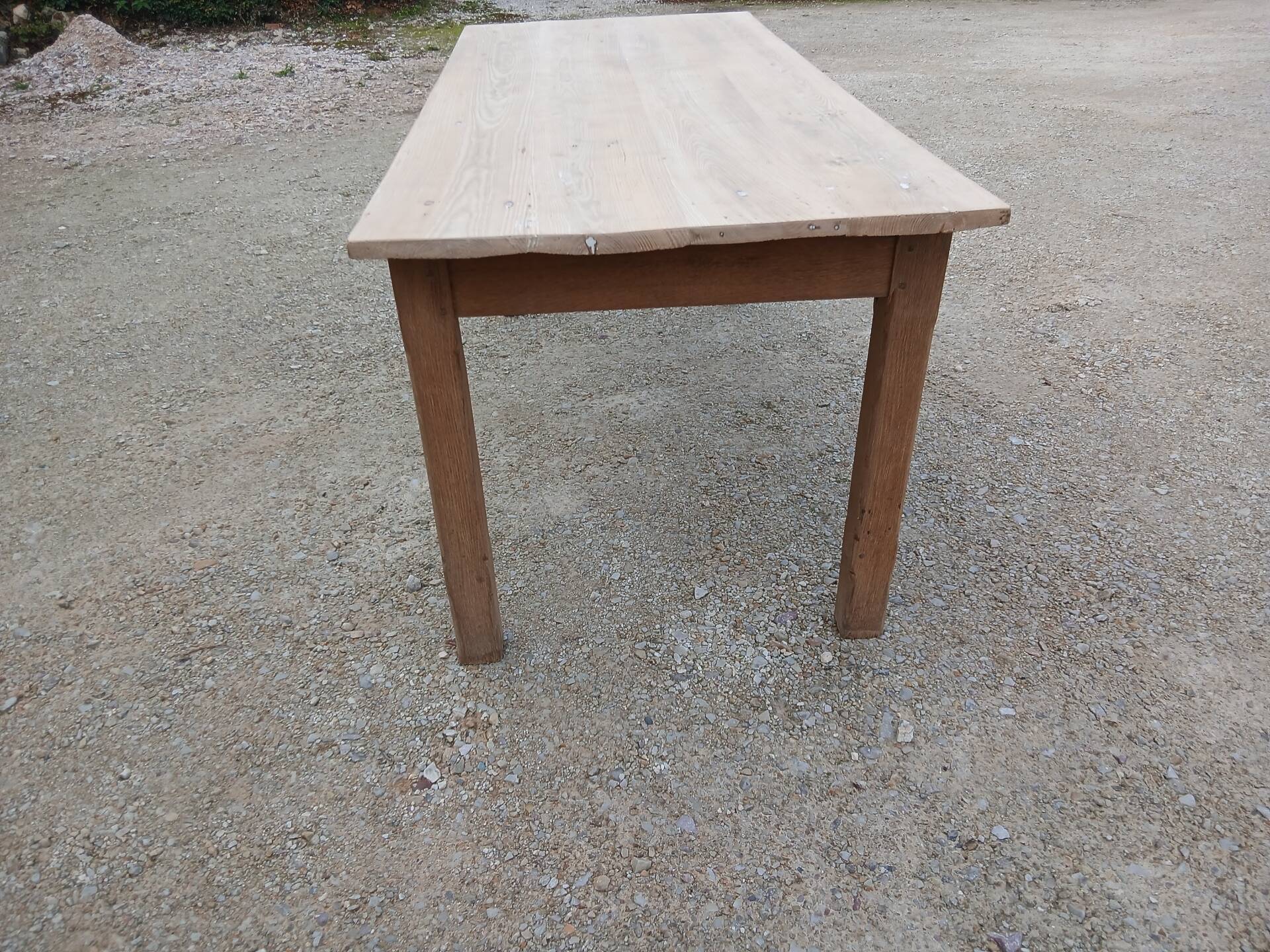 Table de ferme vers 1800