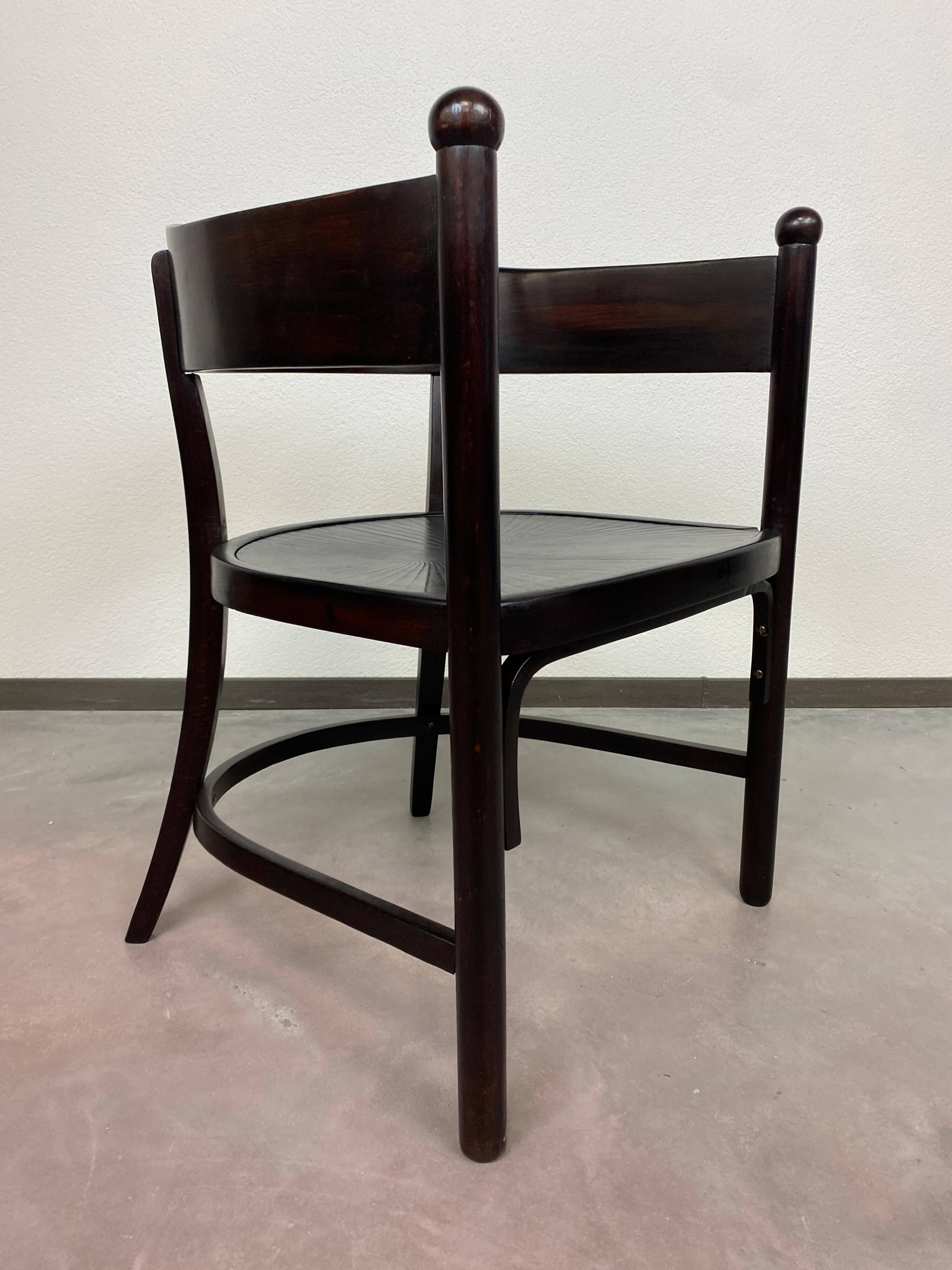 Large armchair of the Secession no.6549 by Josef Hoffmann for Thonet