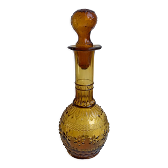 Carafe ambrée en verre moulé et soufflé années 50