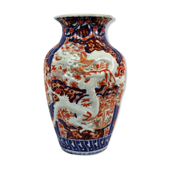 19th century Imari porcelain baluster vase with dragon relief decoration