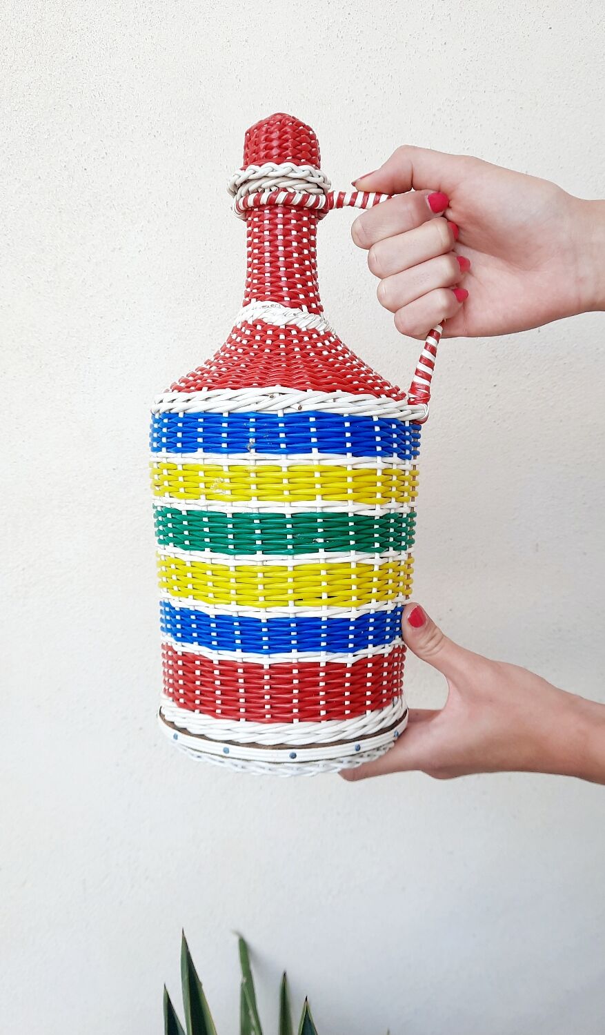 Bottle scoubidou