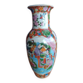 Beautiful ceramic Asian pattern
