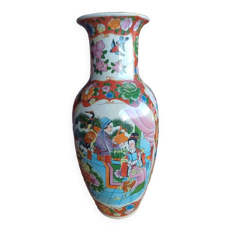 Beautiful ceramic Asian pattern