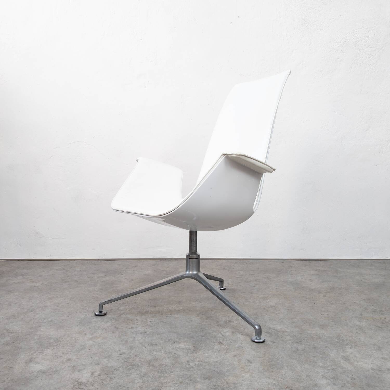 Vintage Tulip chair by Preben Fabricius & Jørgen Kastholm