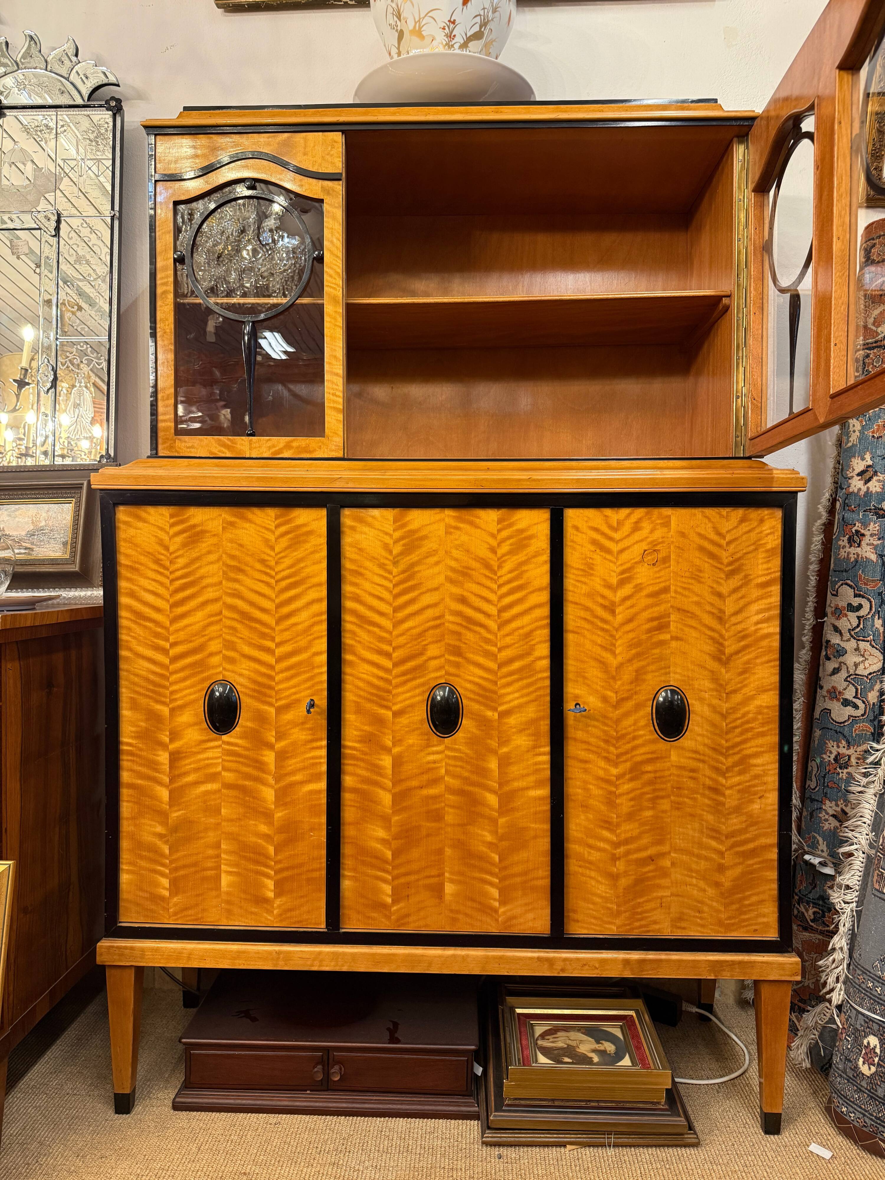 Art Deco Salon Display Cabinet, Flamed Birch Veneer, circa 1920