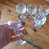 Ensemble de 5 verres à liqueur anciens