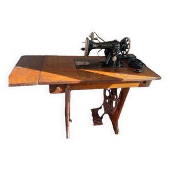 Singer sewing machine