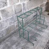 Shelf wear old plants