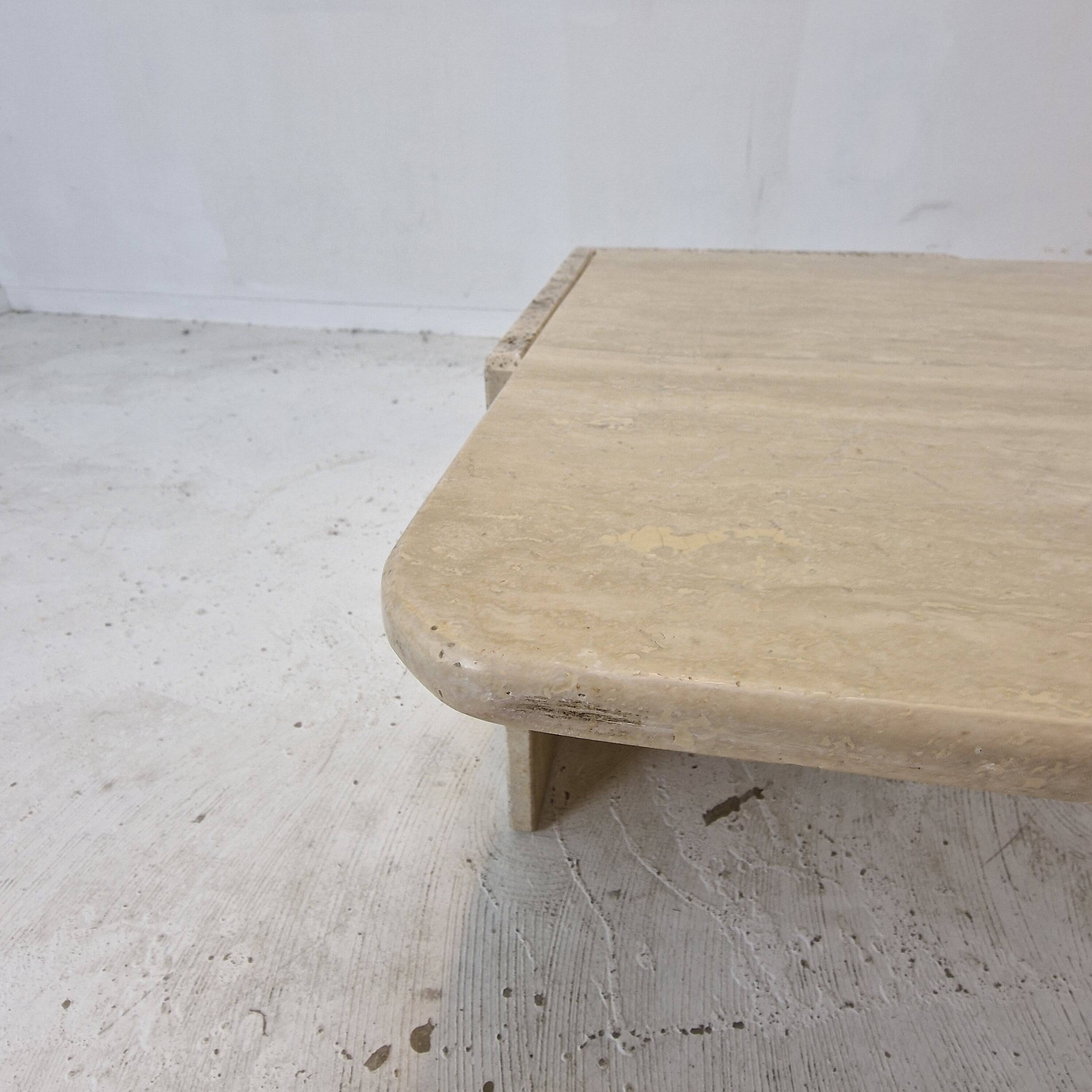Italian Coffee Table in Travertine, 1980s