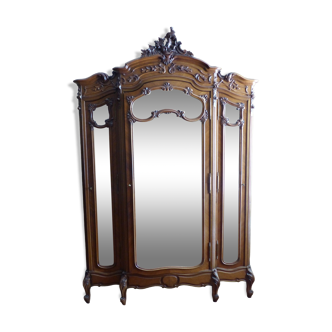 Wardrobe style Louis XV rocaiile 1900 carved walnut