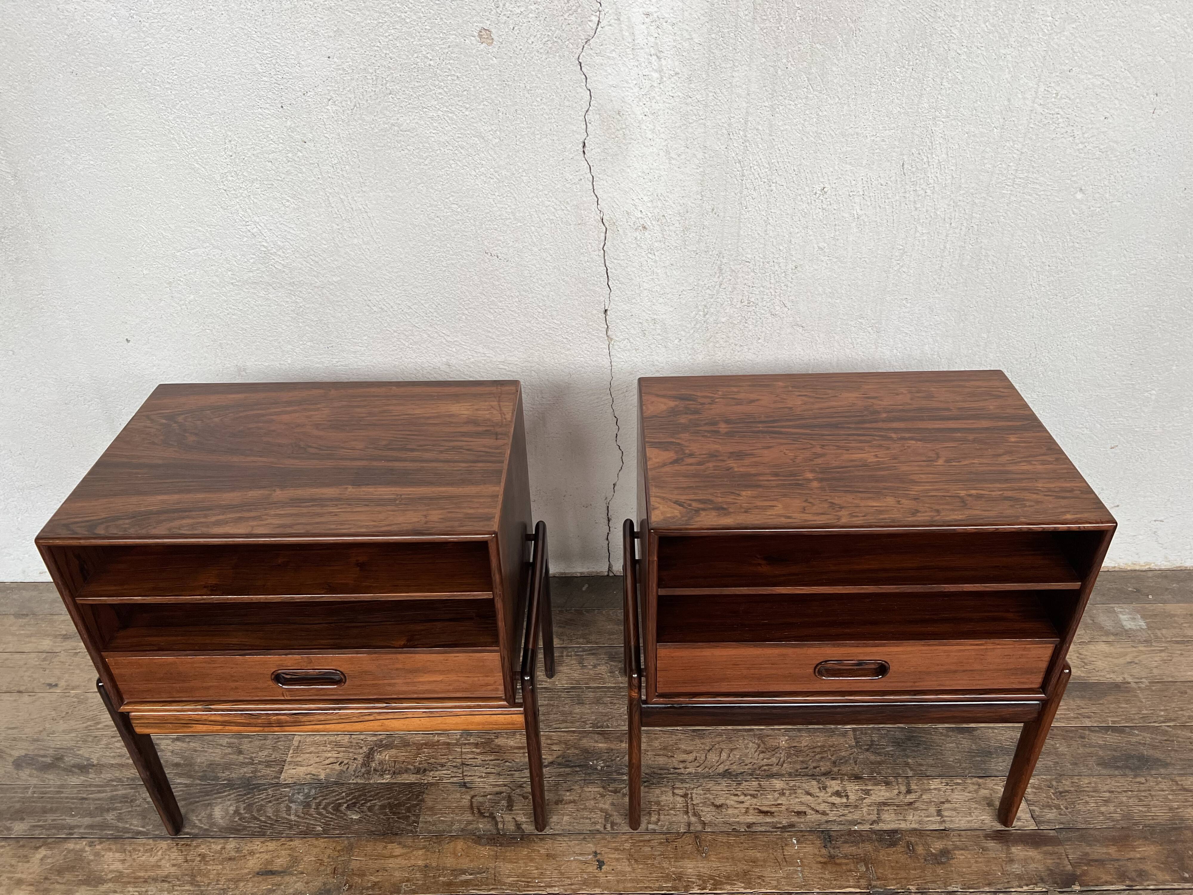 Paire de chevets scandinaves Arne Vodder design danish 1960
