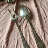 2 utensils
