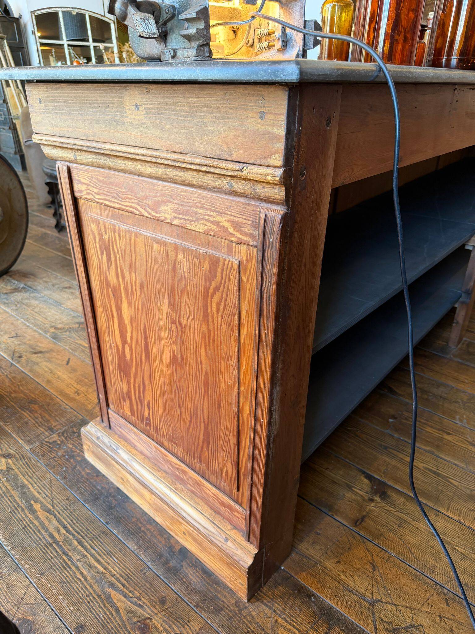 Former grand trading post